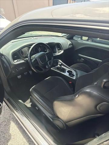 2018 Dodge Challenger 392 Hemi Scat Pack Shaker