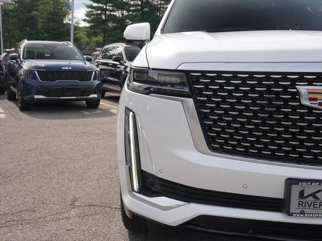 2023 Cadillac Escalade 4WD Premium Luxury
