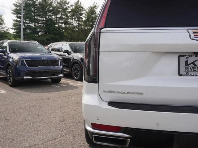 2023 Cadillac Escalade 4WD Premium Luxury