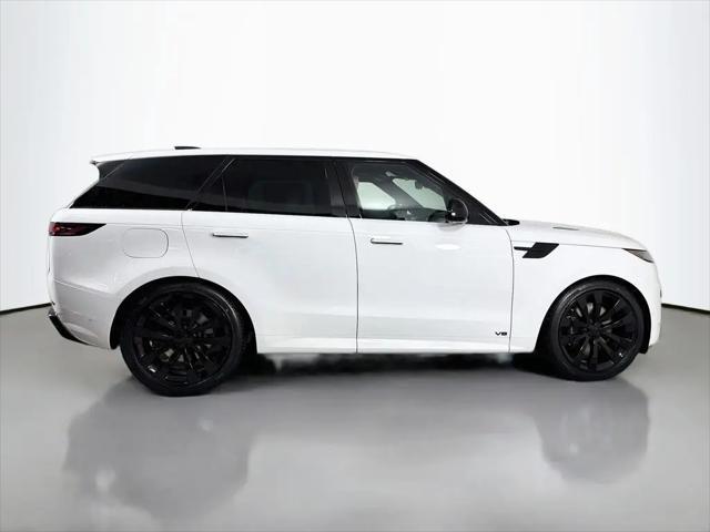 2026 Land Rover Range Rover Sport P530 Dynamic SE