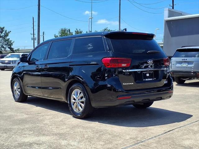 2020 Kia Sedona LX