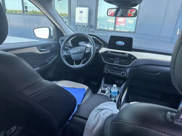 2021 Ford Escape Titanium Hybrid
