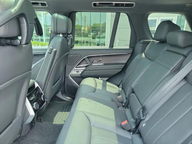 2026 Land Rover Range Rover P400 SE