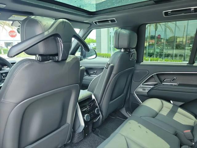2026 Land Rover Range Rover P400 SE