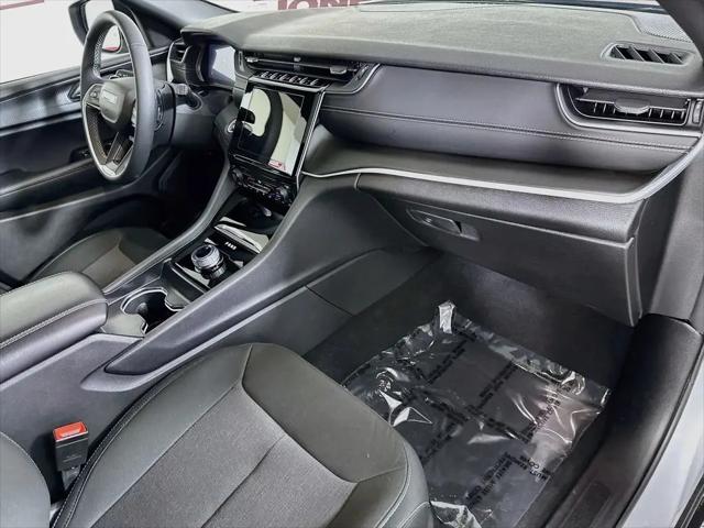 2025 Jeep Grand Cherokee Laredo X 4x4