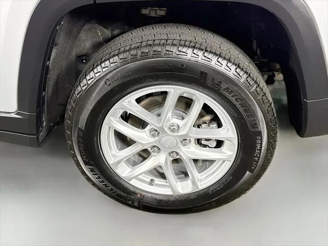 2025 Jeep Grand Cherokee Laredo X 4x4