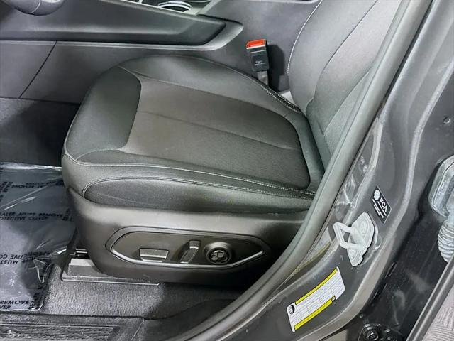 2025 Jeep Grand Cherokee Laredo X 4x4