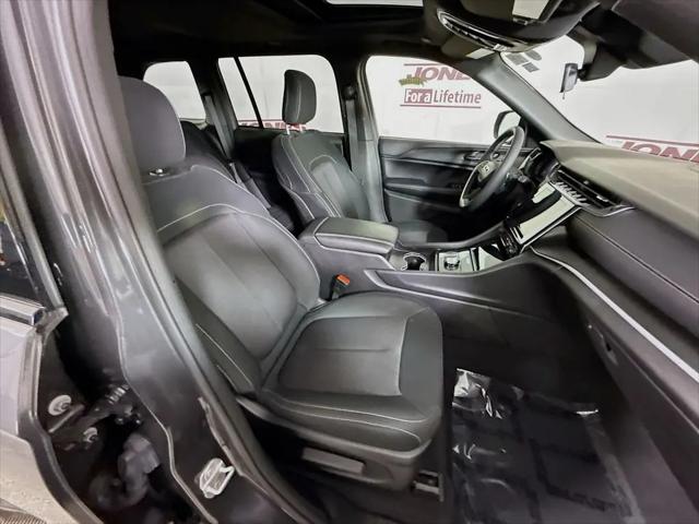 2025 Jeep Grand Cherokee Laredo X 4x4