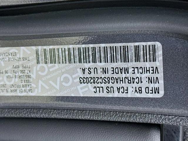 2025 Jeep Grand Cherokee Laredo X 4x4