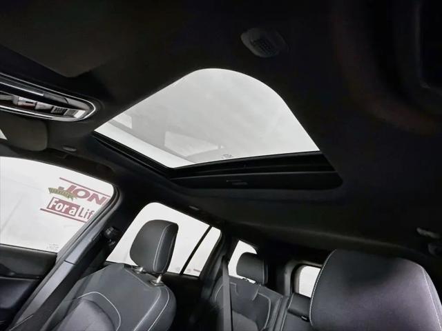 2025 Jeep Grand Cherokee Laredo X 4x4