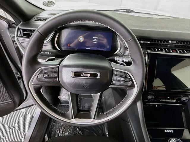 2025 Jeep Grand Cherokee Laredo X 4x4