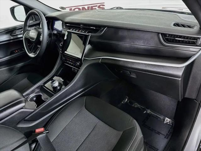 2025 Jeep Grand Cherokee Laredo X 4x4