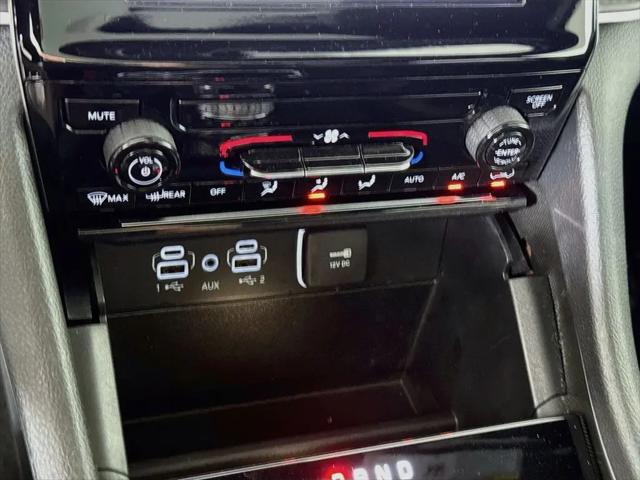 2025 Jeep Grand Cherokee Laredo X 4x4