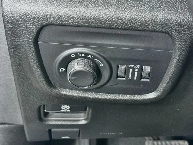 2025 Jeep Grand Cherokee Laredo X 4x4