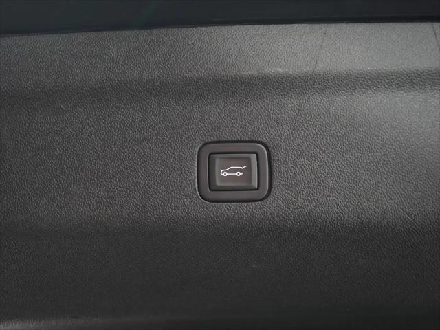 2022 GMC Yukon XL 4WD SLT