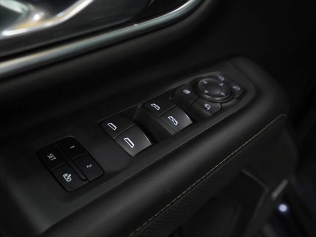 2022 GMC Yukon XL 4WD SLT