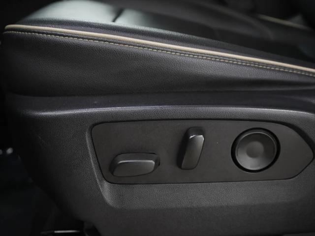 2022 GMC Yukon XL 4WD SLT