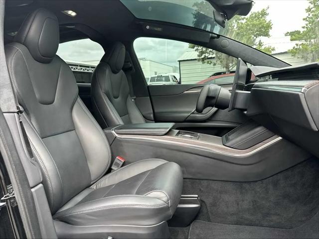 2023 Tesla Model X Standard Range