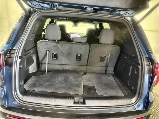 2024 Chevrolet Traverse FWD LT
