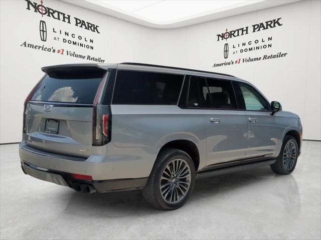 2023 Cadillac Escalade ESV 4WD V-Series