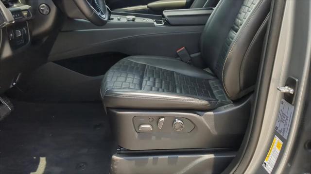 2023 Cadillac Escalade ESV 4WD V-Series