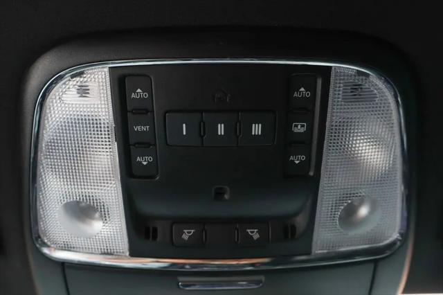 2023 Chrysler 300 300S