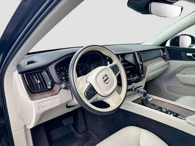 2021 Volvo XC60 T5 Momentum
