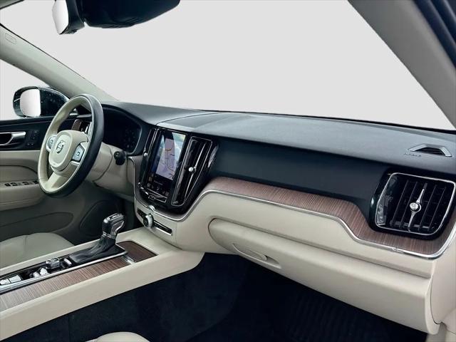2021 Volvo XC60 T5 Momentum