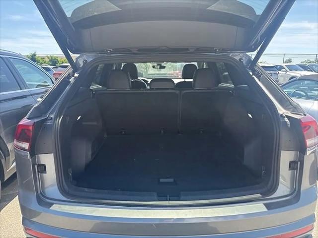 2024 Volkswagen Atlas Cross Sport 2.0T SEL Premium R-Line