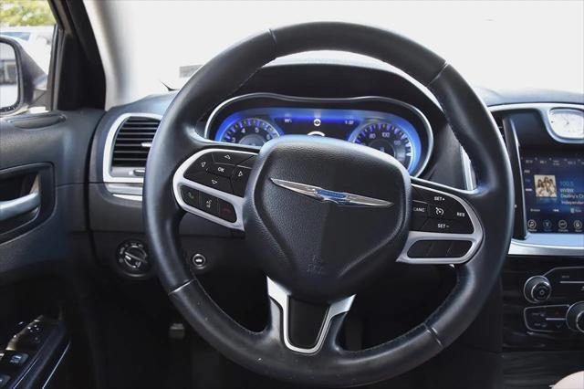 2017 Chrysler 300 Limited