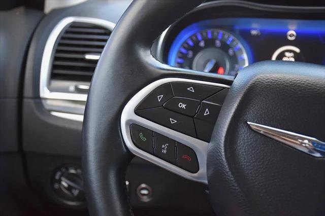 2017 Chrysler 300 Limited