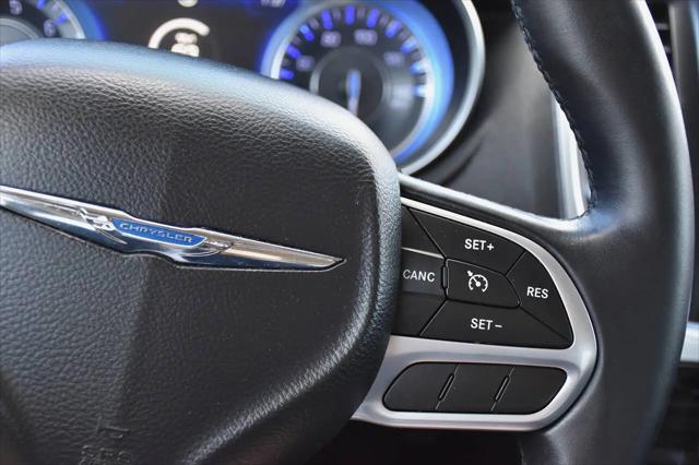 2017 Chrysler 300 Limited