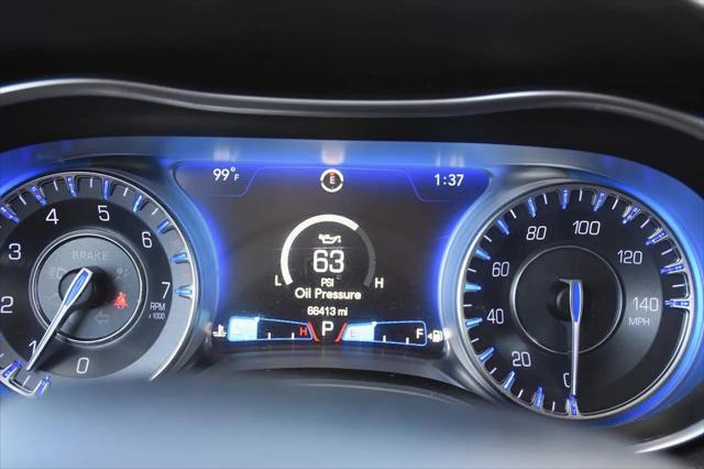 2017 Chrysler 300 Limited