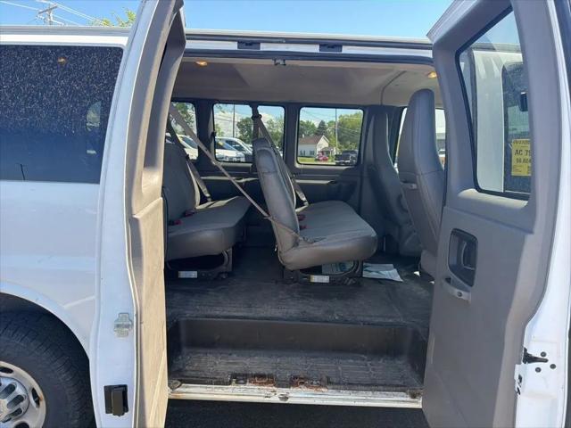 2017 Chevrolet Express LS