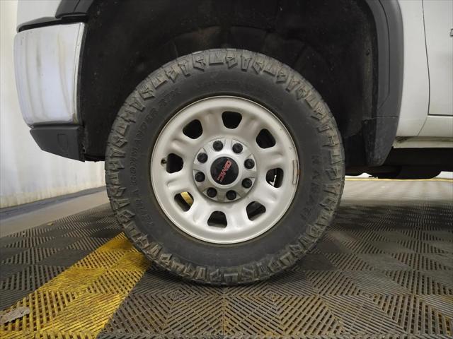 2023 GMC Sierra 2500HD 4WD Crew Cab Standard Bed Pro