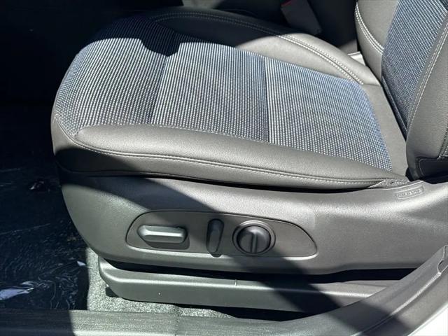 2026 Buick NV Preferred FWD