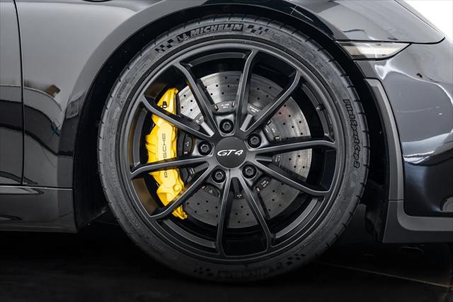 2016 Porsche Cayman GT4