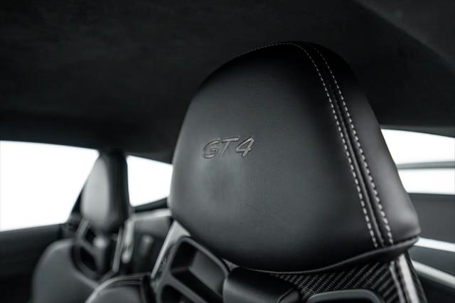2016 Porsche Cayman GT4