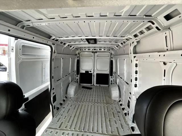 2025 Ram ProMaster 2500 Cargo Van Tradesman High Roof 159" WB w/Pass Seat