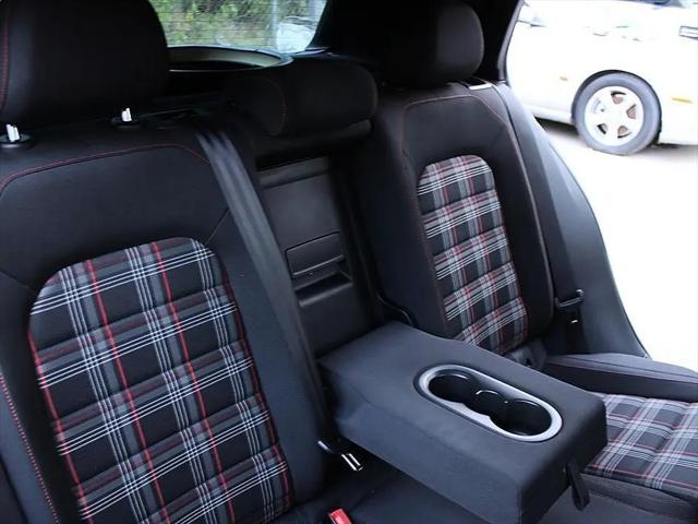 2017 Volkswagen Golf GTI Sport 4-Door