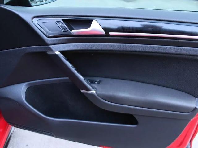 2017 Volkswagen Golf GTI Sport 4-Door