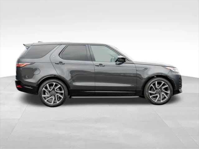 2025 Land Rover Discovery P360 Dynamic SE
