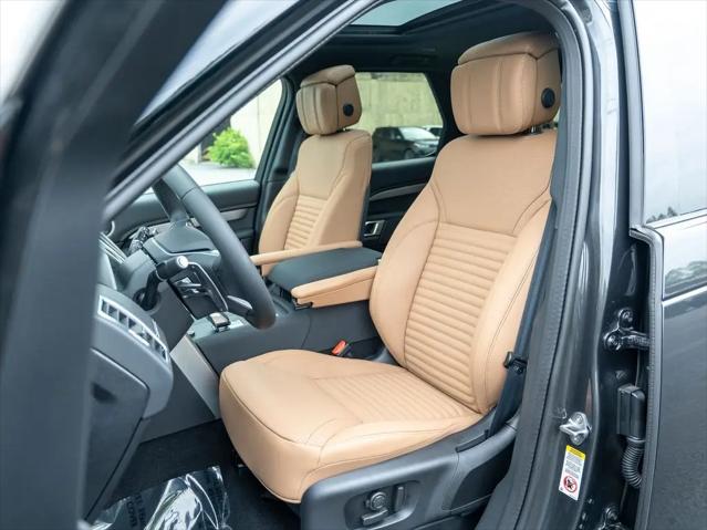 2025 Land Rover Discovery P360 Dynamic SE