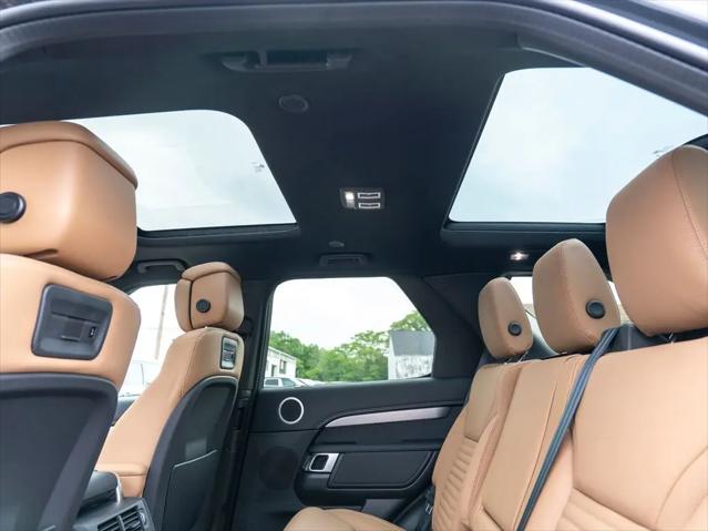 2025 Land Rover Discovery P360 Dynamic SE