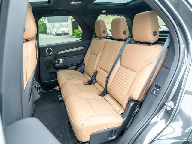 2025 Land Rover Discovery P360 Dynamic SE