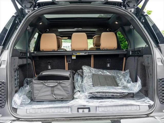 2025 Land Rover Discovery P360 Dynamic SE