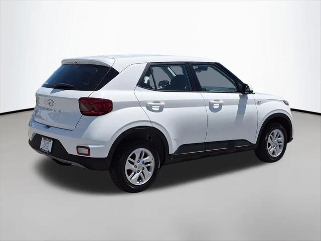 2026 Hyundai Venue SE