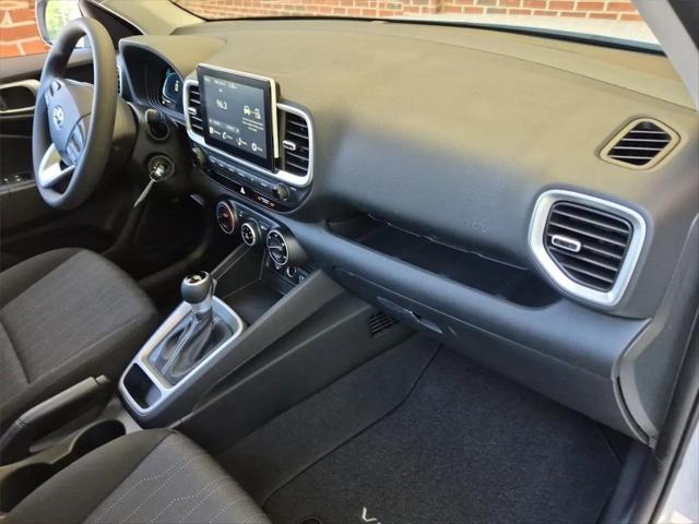 2026 Hyundai Venue SE