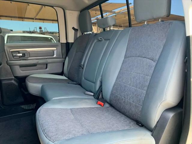 2018 Ram 1500 Big Horn Crew Cab 4x4 5'7" Box