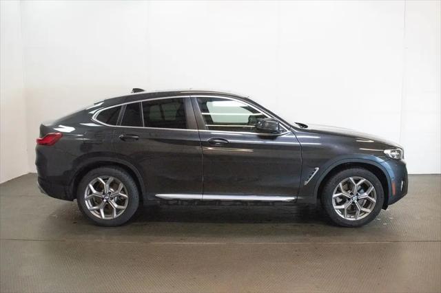 2025 BMW X4 xDrive30i